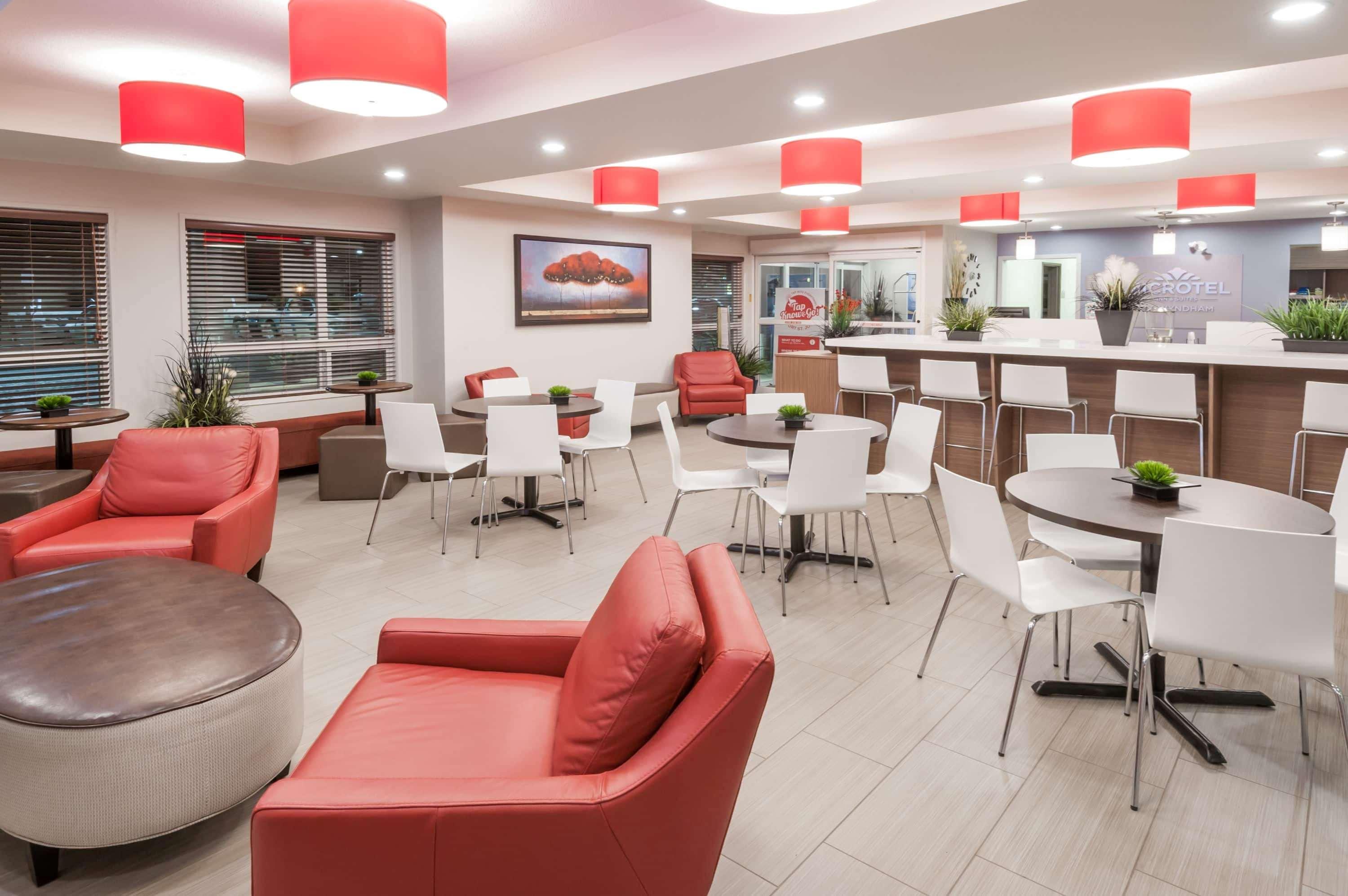 Microtel Inn & Suites By Wyndham Fort Saint John Fort St. John Exterior foto