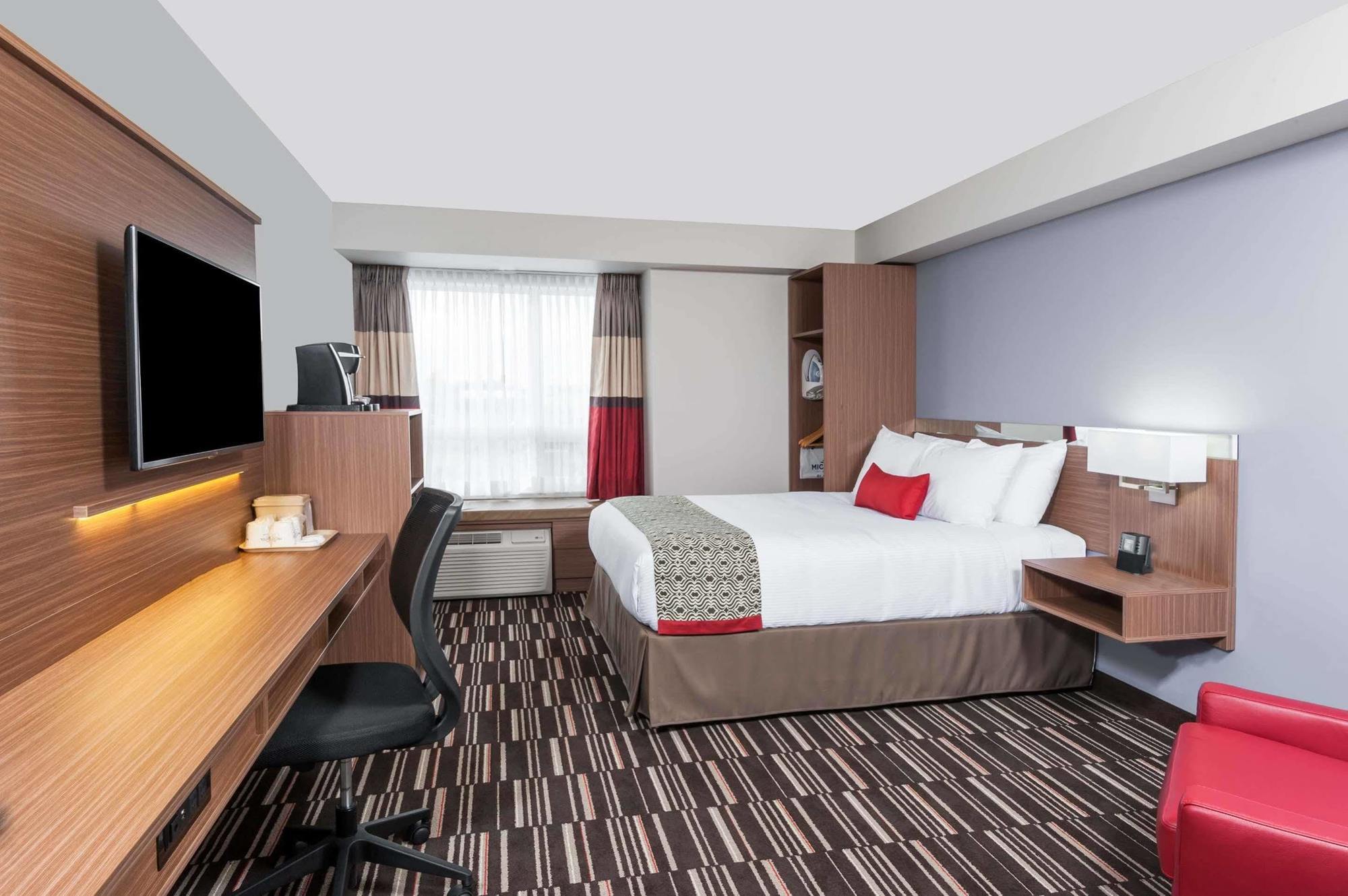 Microtel Inn & Suites By Wyndham Fort Saint John Fort St. John Exterior foto